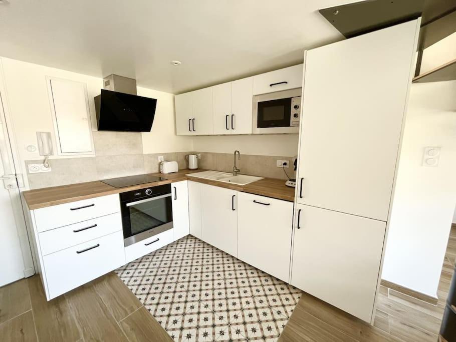 Duplex Centre Ville - 50M De La Plage - Clim - Garage - Netflix Le Grau-du-Roi Eksteriør bilde