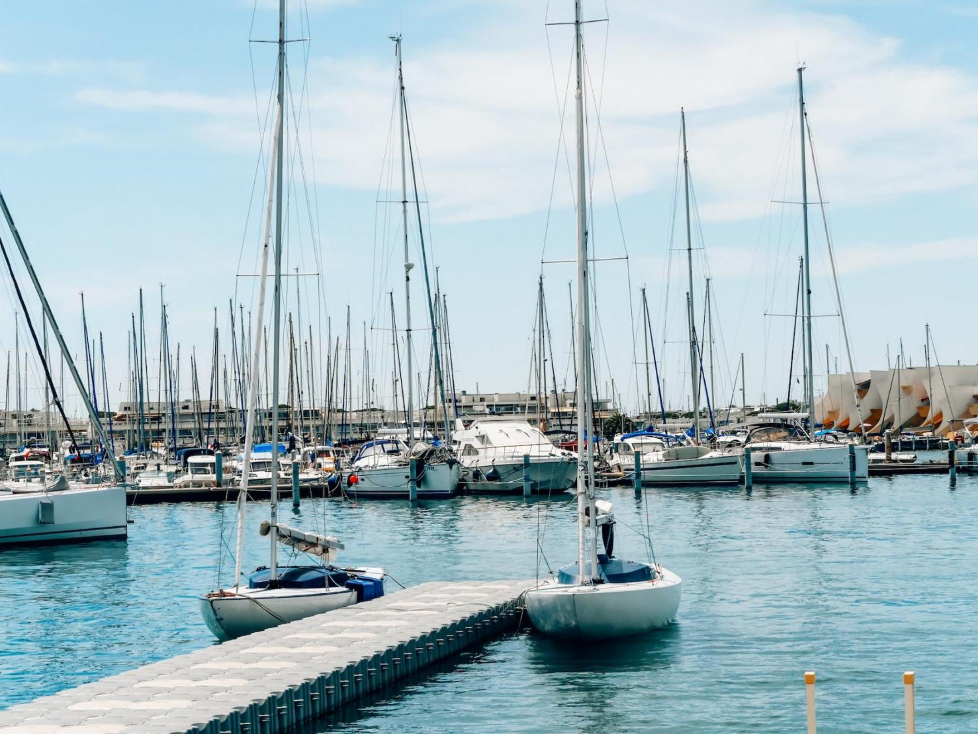 Duplex Centre Ville - 50M De La Plage - Clim - Garage - Netflix Le Grau-du-Roi Rom bilde